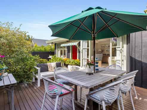 16A Laurence Street, Manly