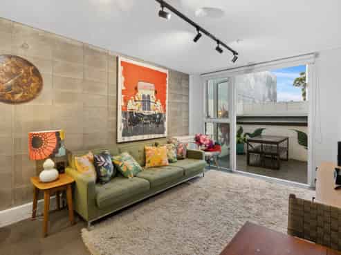1/307 Willis Street, Te Aro