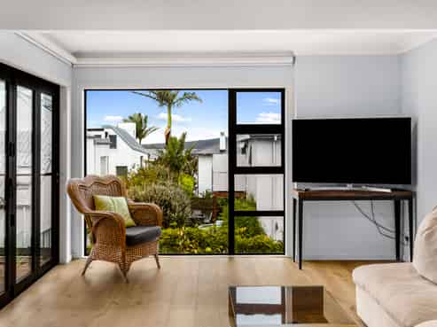 2/41A Ronaki Road, Mission Bay