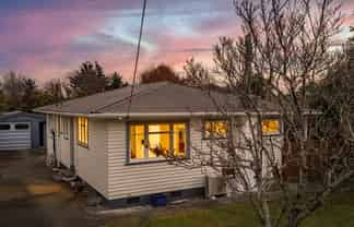 77 Kent Street, Carterton