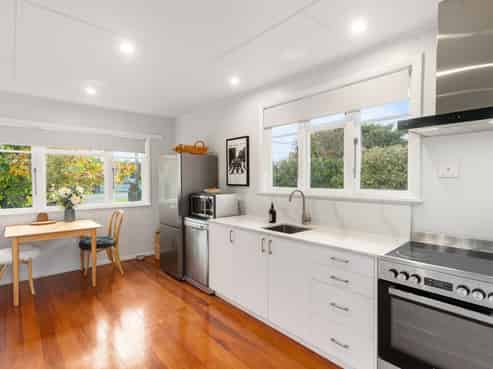 77 Kent Street, Carterton