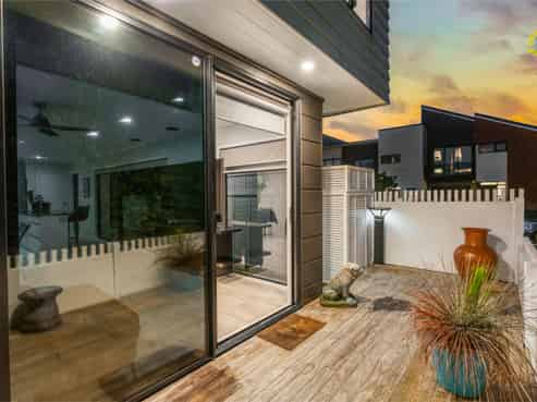 27 Tuatua Road, Hobsonville