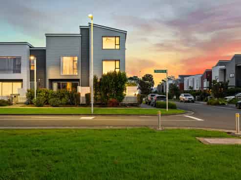 27 Tuatua Road, Hobsonville
