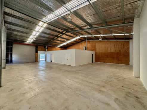 Waiwhakaiho warehouse with showroom