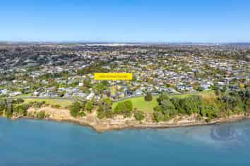 66A Marine Parade, Mellons Bay