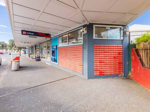 Ahuriri gem - for sale
