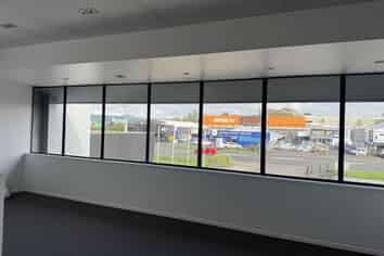 High quality Wairau office premises