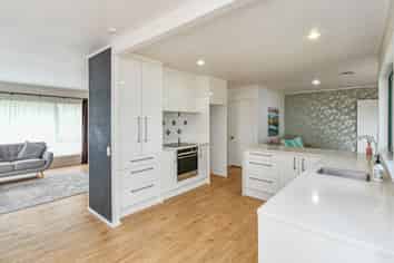 46 Wairere Road, The Gardens