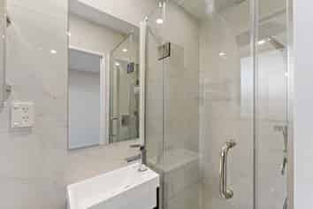 2/273 Mt Albert Road, Sandringham