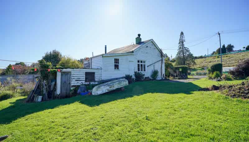 18, 20, 22 Lyne Street, Nightcaps