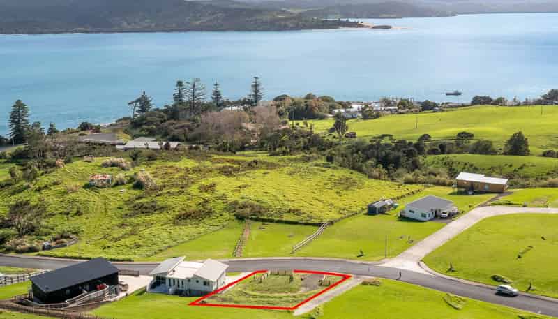 30 Opononi Heights Drive, OPONONI
