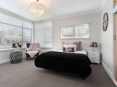91 Broadway, Carterton