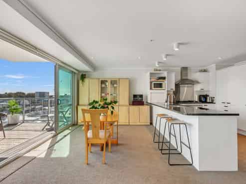 1201/72 Devonport Road, Tauranga Central