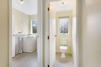 701B Henry Street, Raureka