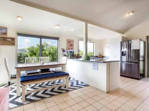 17 Empressa Heights, Helensville