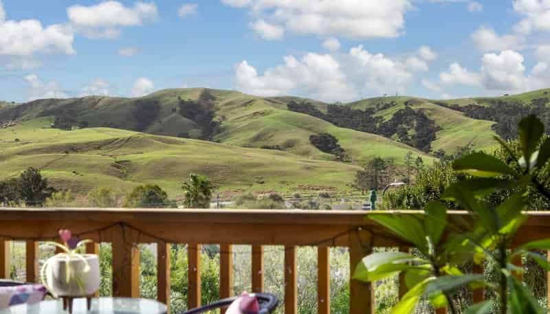 17 Empressa Heights, Helensville
