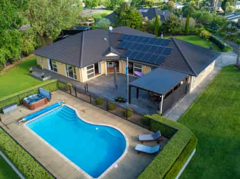 24 Glencairn Place, Buckland