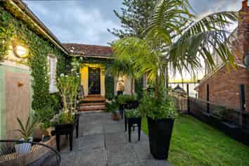 89 Stanley Point Road, Stanley Point