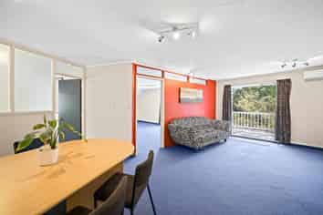First floor office with balcony