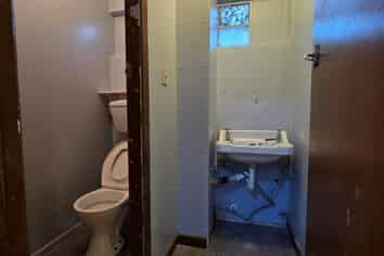 Open Plan Spacious Office In Prime Location!.