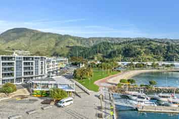 6 London Quay, Picton