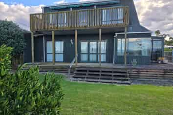 1251 East Coast Road, Kaiaua