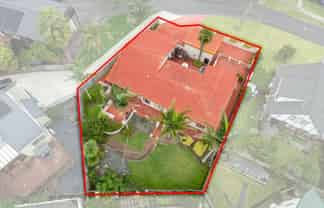 4 Photinia Place, Botany Downs