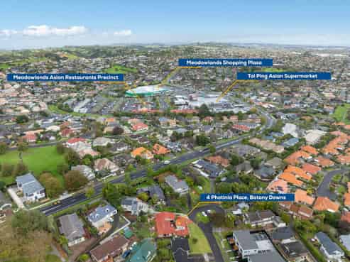 4 Photinia Place, Botany Downs