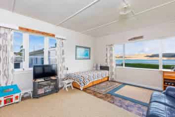 65 Hokianga Harbour Drive, OPONONI