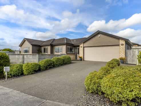 31 Staithes Drive North, Whitby