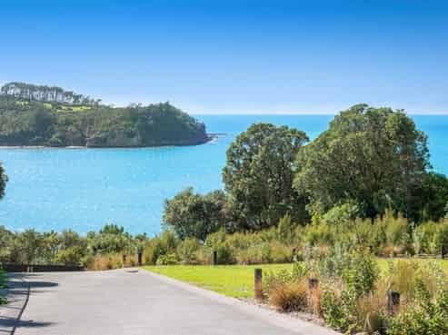 A,B,C,D,E/515 Hibiscus Coast Hway, Orewa