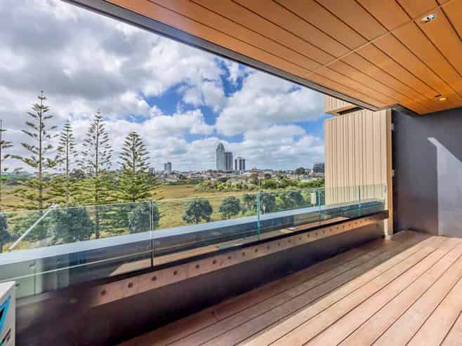418/48 Esmonde Road, Takapuna