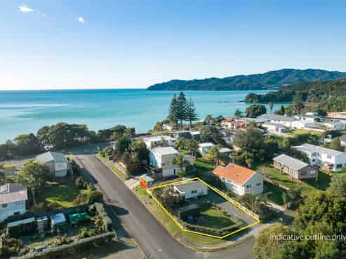 6 Paradise Road, Coopers Beach
