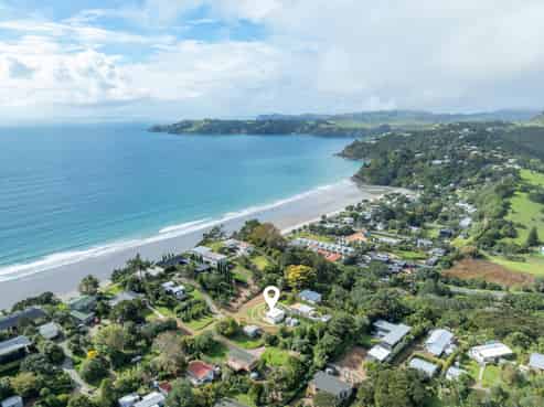 10 Pah Road, Onetangi