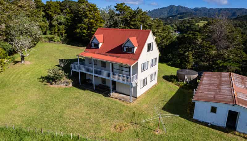 3118 Russell Road, Hikurangi