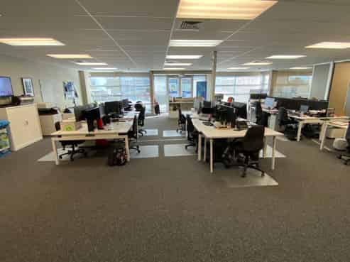 Modern ground floor office or showroom