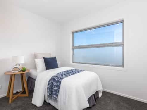 2/12 Mana Avenue, Titahi Bay