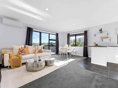 2/78 Court Crescent, Panmure