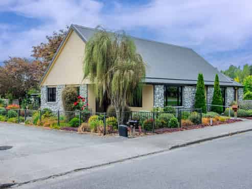 8A Railway Place, Fairlie