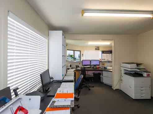 Thriving Roofing Business with Freehold Option