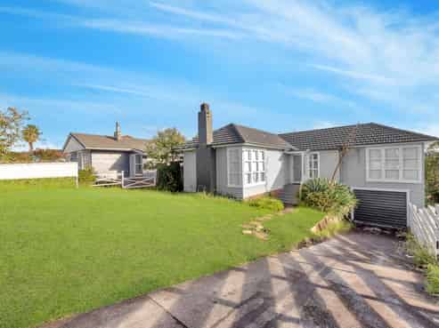 14 Roseville Street, New Windsor