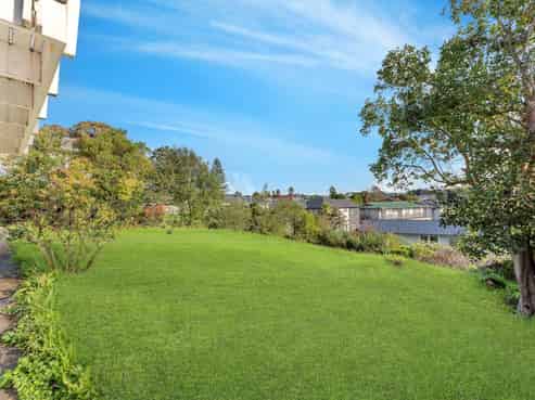 14 Roseville Street, New Windsor