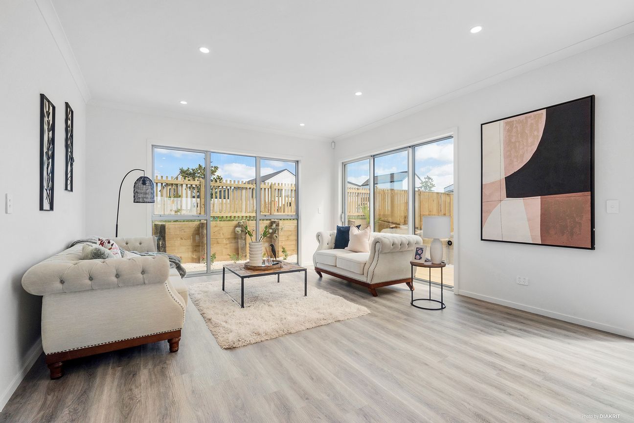 Pristine Modern Coastal Bliss with Sea Views - Aanzicht 6
