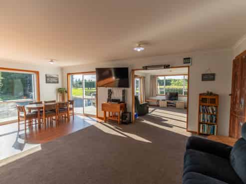 455 Timaru-Temuka Highway, Levels