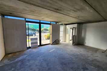 High profile, mixed use unit 