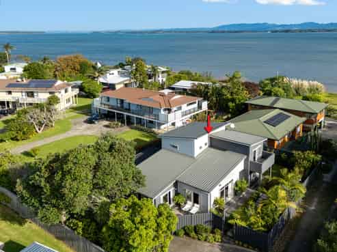35 WAIONE AVENUE, Athenree