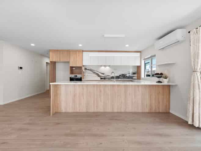 25A Larnoch Road, Henderson