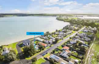 1 Ronald Avenue, Glenbrook