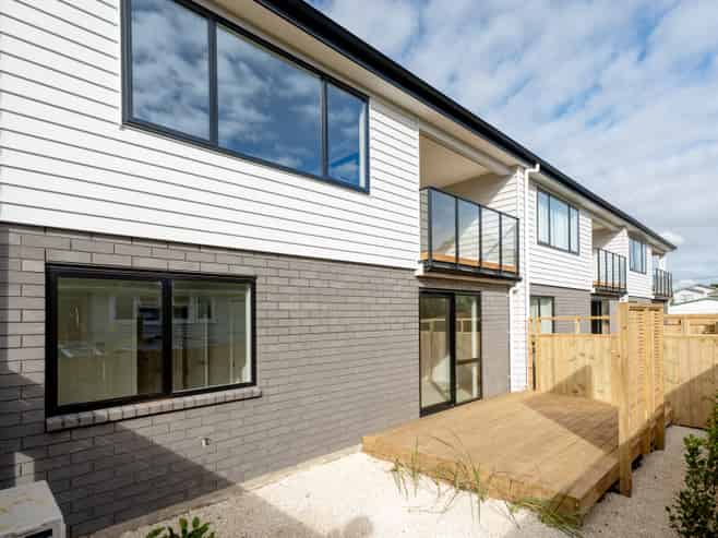 2/245 Panama Road, Mount Wellington