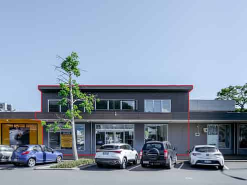 High-profile commercial space on 'The Strand'